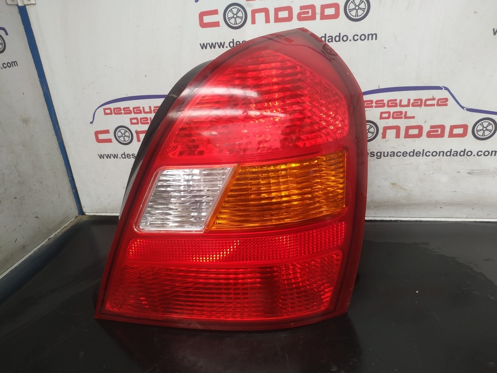 PILOTO TRASERO DERECHO