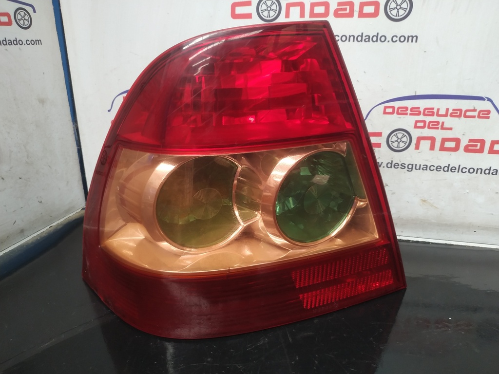 PILOTO TRASERO IZQUIERDO