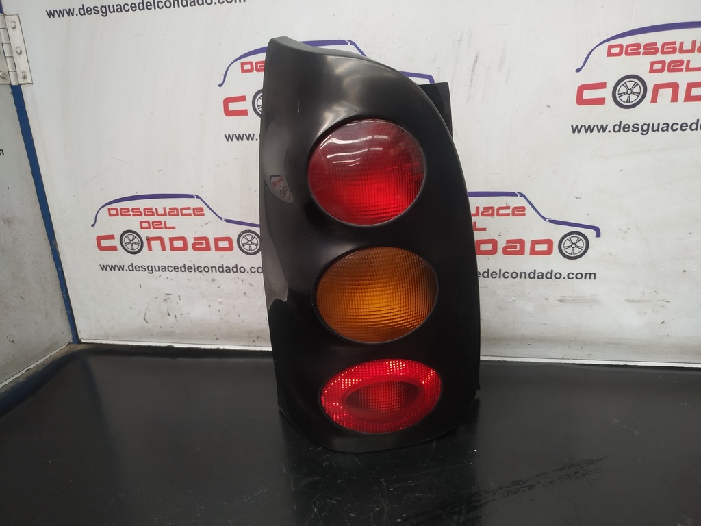 PILOTO TRASERO IZQUIERDO