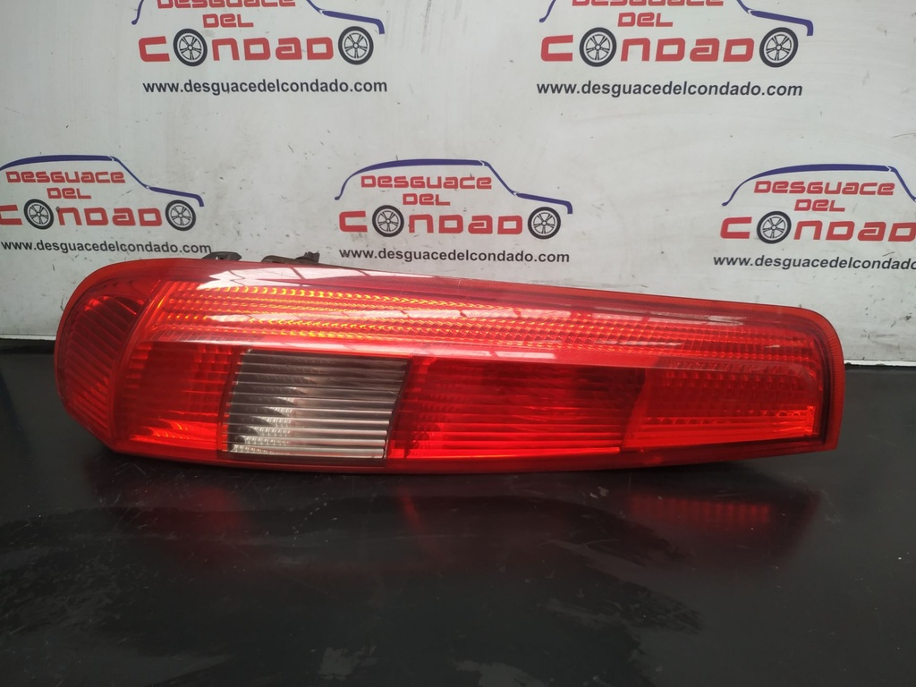 PILOTO TRASERO IZQUIERDO