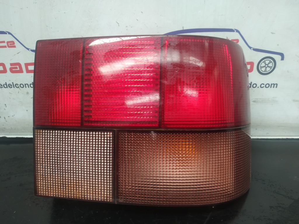 PILOTO TRASERO DERECHO