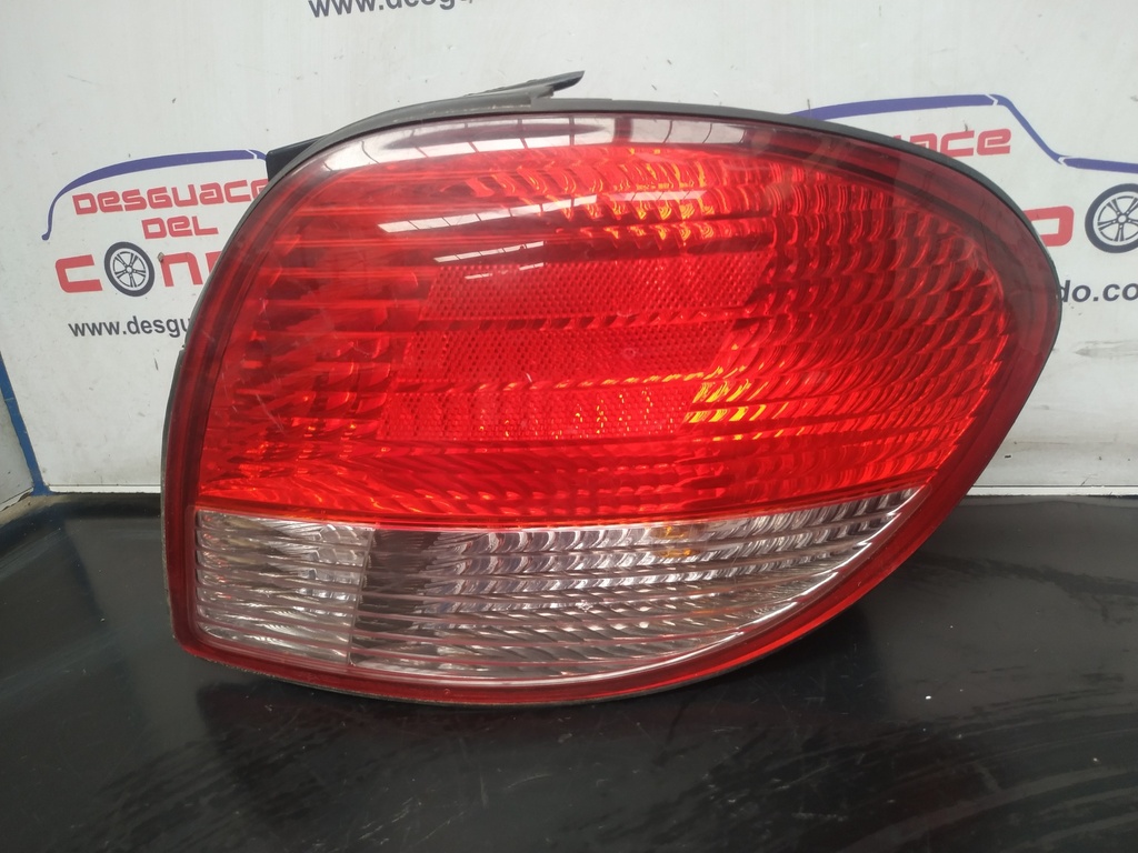 PILOTO TRASERO DERECHO