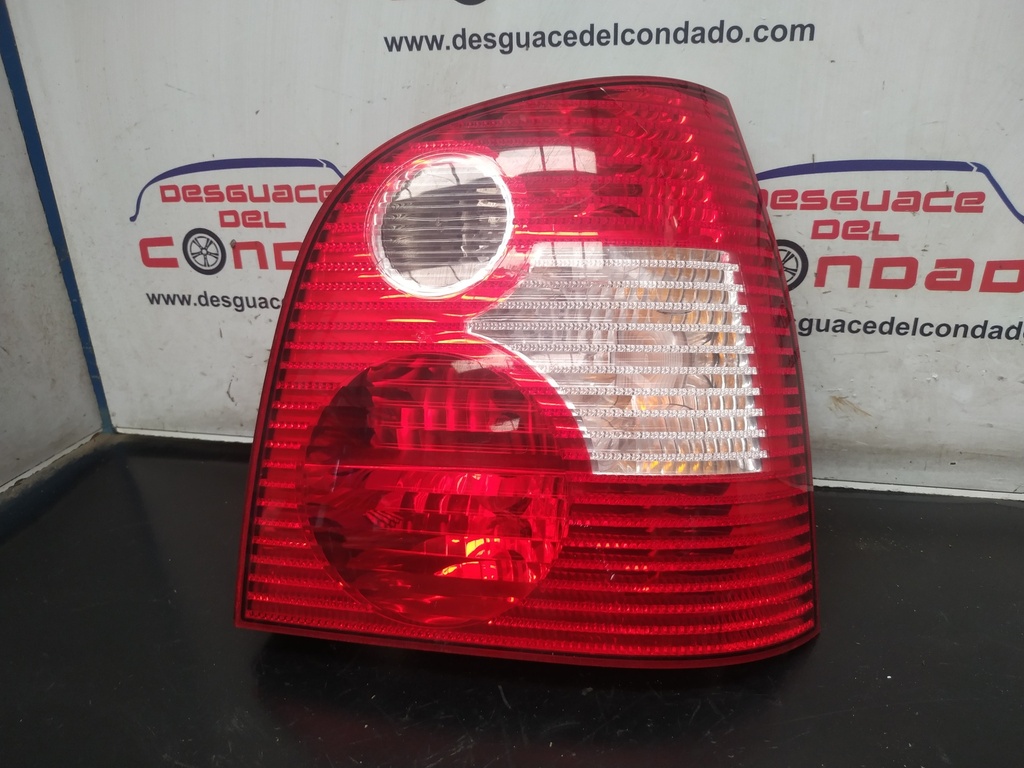 PILOTO TRASERO DERECHO