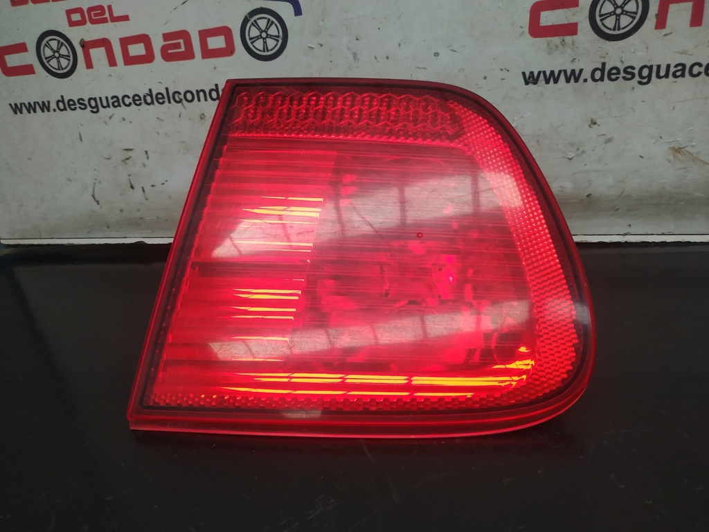 PILOTO TRASERO DERECHO INTERIOR