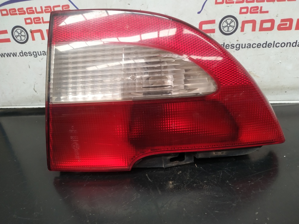 PILOTO TRASERO DERECHO INTERIOR