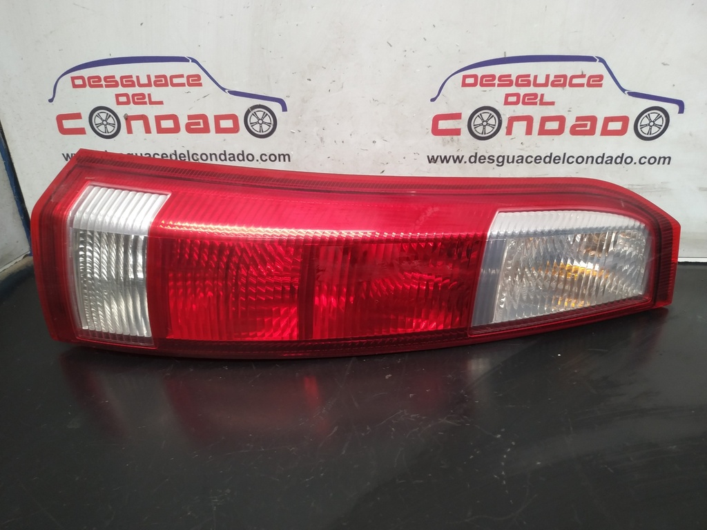 PILOTO TRASERO IZQUIERDO