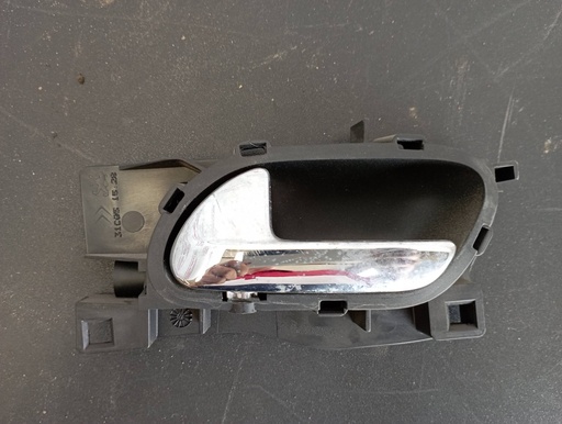 [137279] MANETA INTERIOR TRASERA IZQUIERDA