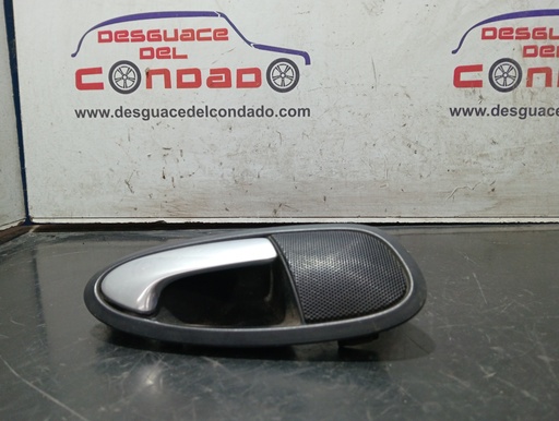 [207626] MANETA INTERIOR DELANTERA DERECHA