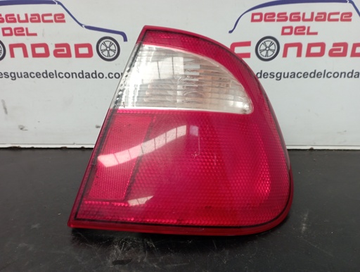 [97593] PILOTO TRASERO DERECHO