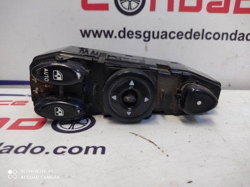 [111678] MANDO ELEVALUNAS DELANTERO IZQUIERDO