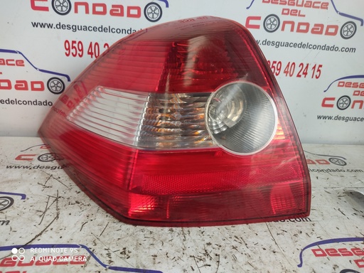 [106950] PILOTO TRASERO IZQUIERDO