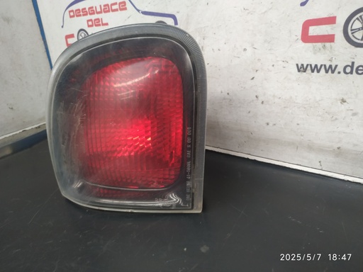 [213853] PILOTO TRASERO IZQUIERDO INTERIOR