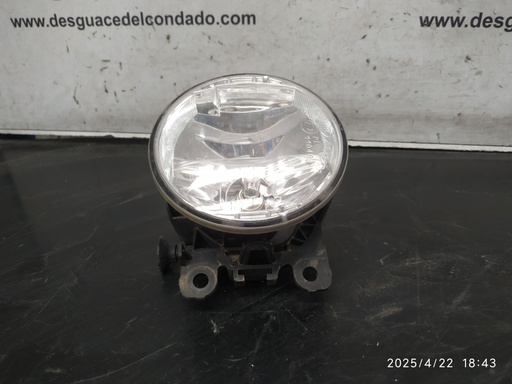 [180592] FARO ANTINIEBLA DERECHO