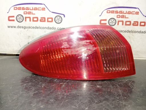 [206290] PILOTO TRASERO IZQUIERDO