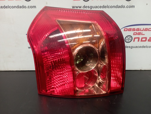 [106118] PILOTO TRASERO IZQUIERDO
