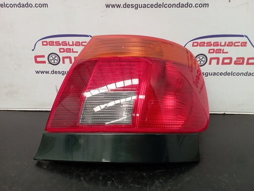 [140141] PILOTO TRASERO DERECHO