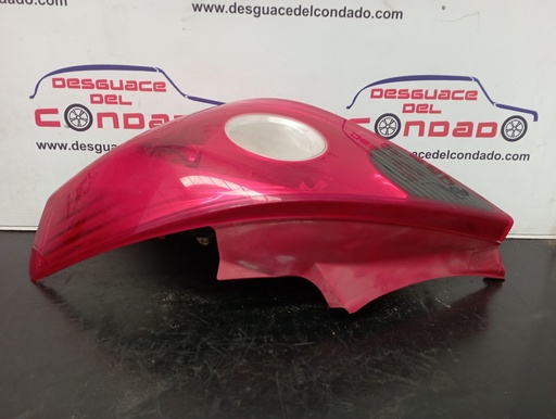 [143795] PILOTO TRASERO DERECHO