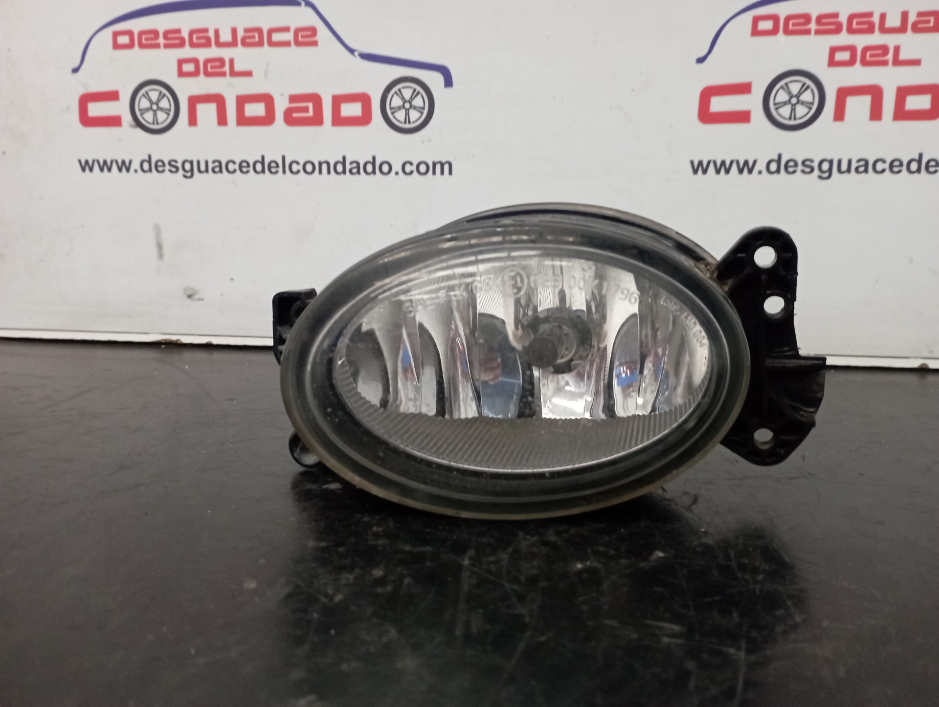 FARO ANTINIEBLA IZQUIERDO