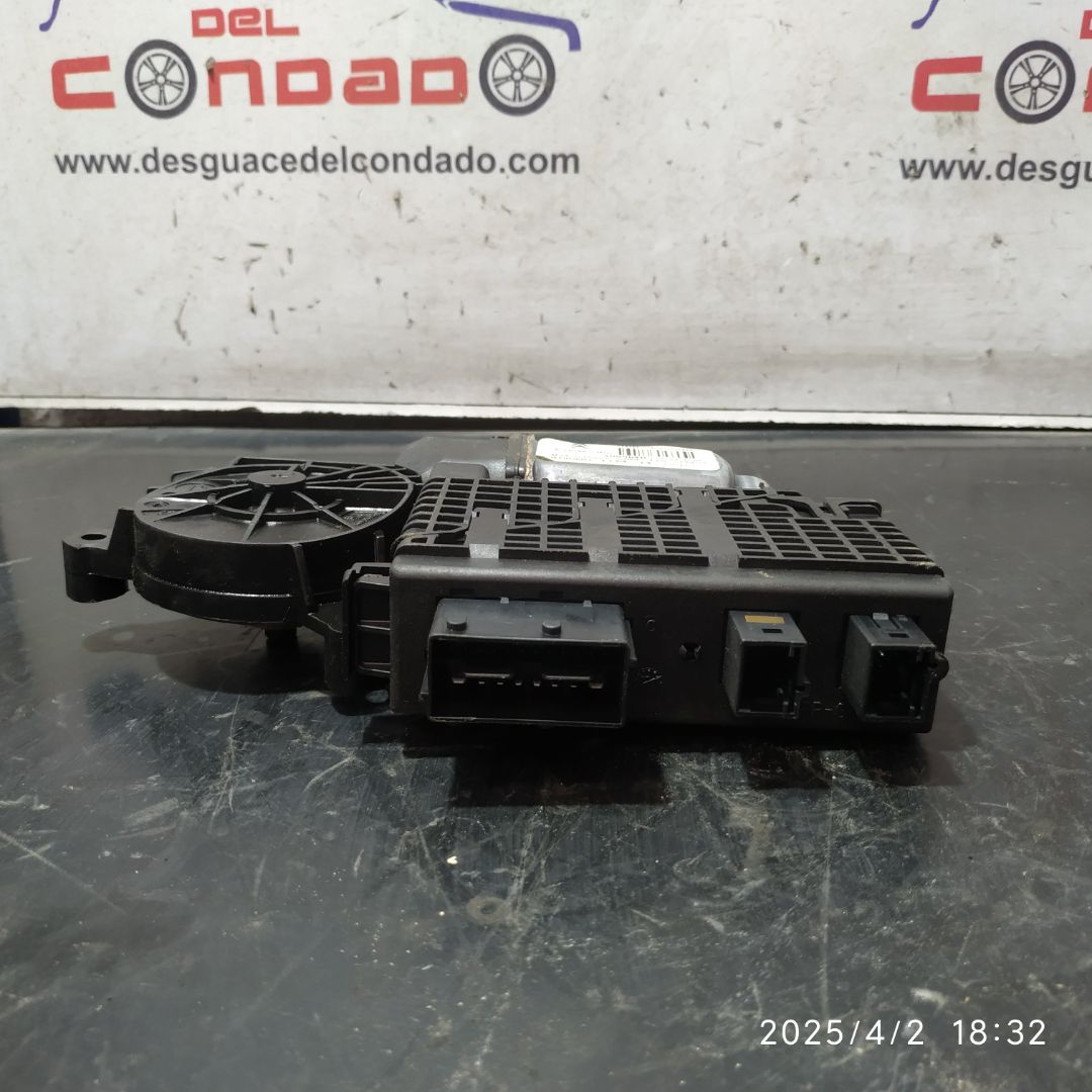 MOTOR ELEVALUNAS DELANTERO DERECHO