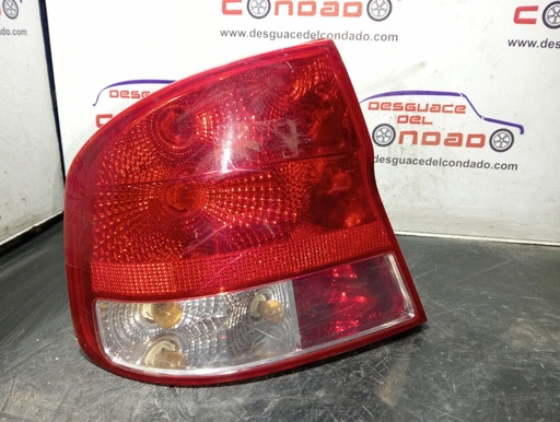 [208527] PILOTO TRASERO IZQUIERDO