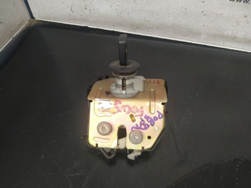 [205457] CERRADURA MALETERO / PORTON