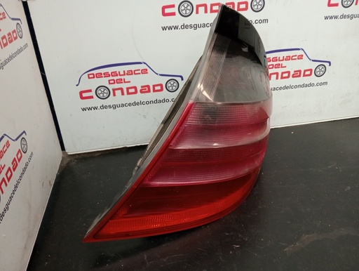 [157812] PILOTO TRASERO DERECHO