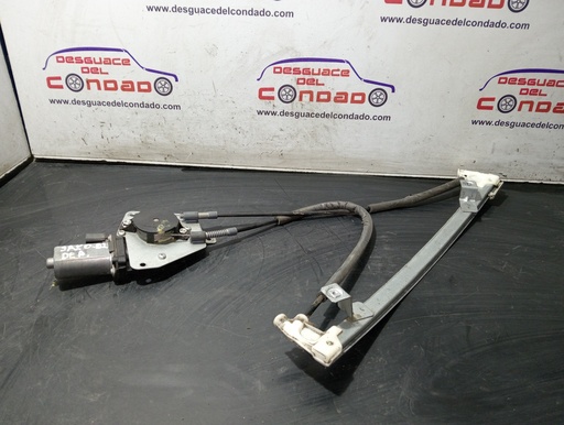 [208092] ELEVALUNAS DELANTERO DERECHO