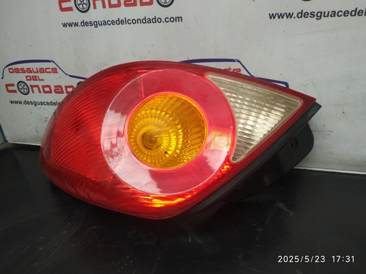 [215005] PILOTO TRASERO DERECHO