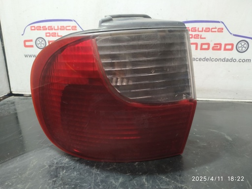 [212155] PILOTO TRASERO IZQUIERDO