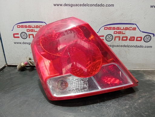 [209718] PILOTO TRASERO IZQUIERDO