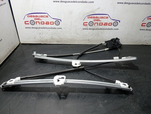 [208097] ELEVALUNAS DELANTERO IZQUIERDO