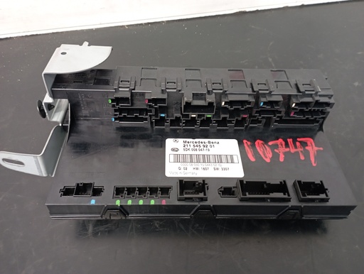 [173090] CAJA RELES / FUSIBLES