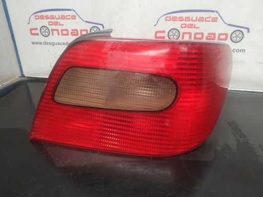 [217692] PILOTO TRASERO DERECHO