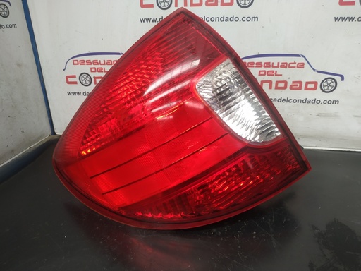 [217667] PILOTO TRASERO IZQUIERDO