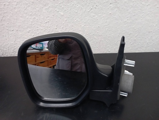 [147111] RETROVISOR IZQUIERDO