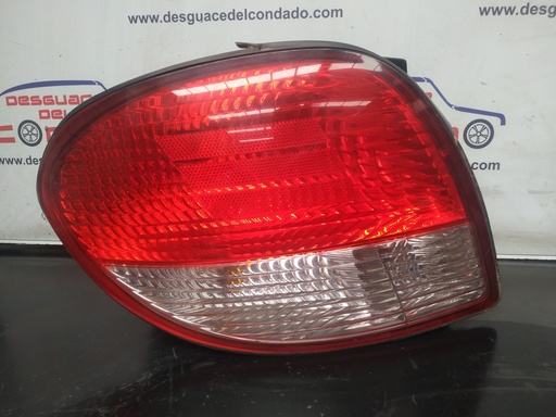 [125242] PILOTO TRASERO IZQUIERDO